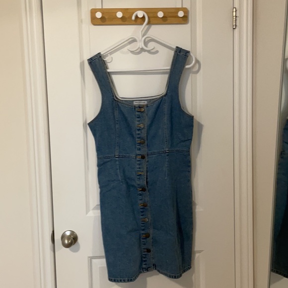 Urban Outfitters Cute Denim Button Up Dress - Picture 2 of 4